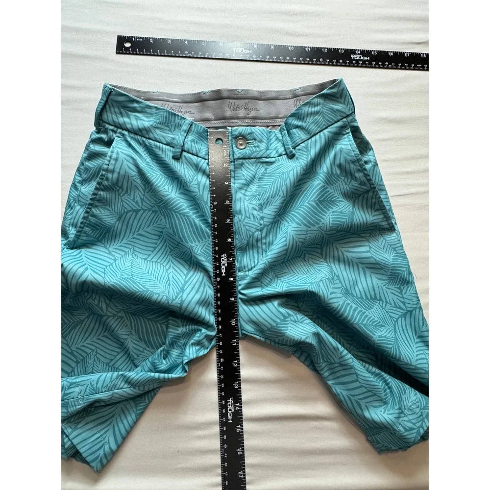 Walter Hagen Mens 30 Perfect 11 Golf Shorts Teal Blue Palm Leaf Tropical Print